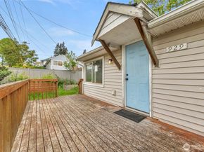 929 Pecks Drive, Everett WA 98203