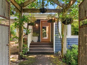 12032 Vashon Highway SW, Vashon WA 98070