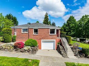 5457 35th Avenue SW, Seattle WA 98126