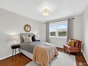 5457 35th Avenue SW, Seattle WA 98126