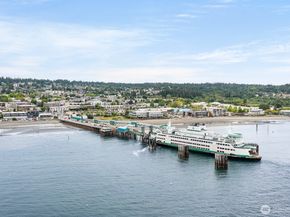 8828 238th St SW D1, Edmonds WA 98026