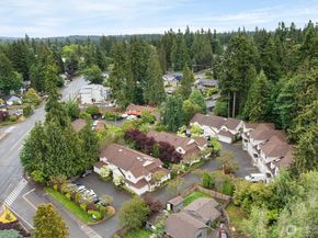 8828 238th St SW D1, Edmonds WA 98026