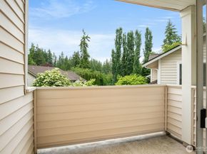 8828 238th St SW D1, Edmonds WA 98026