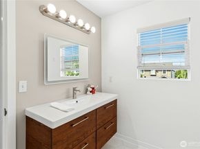 7638 13th Street SE, Lake Stevens WA 98258