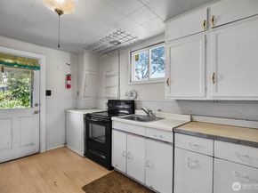 2512 Cedar Street, Everett WA 98201
