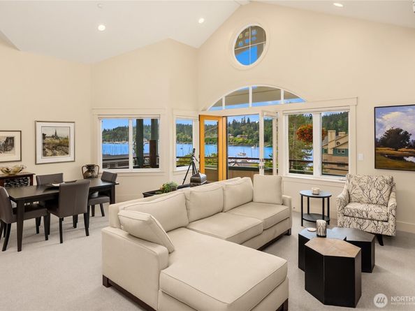 450 Wood Avenue SW 3B, Bainbridge Island WA 98110