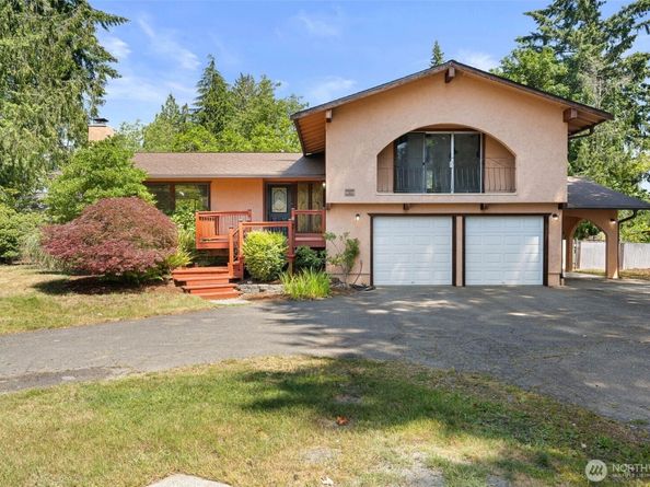 3560 NE Arrowhead Drive, Bremerton WA 98311