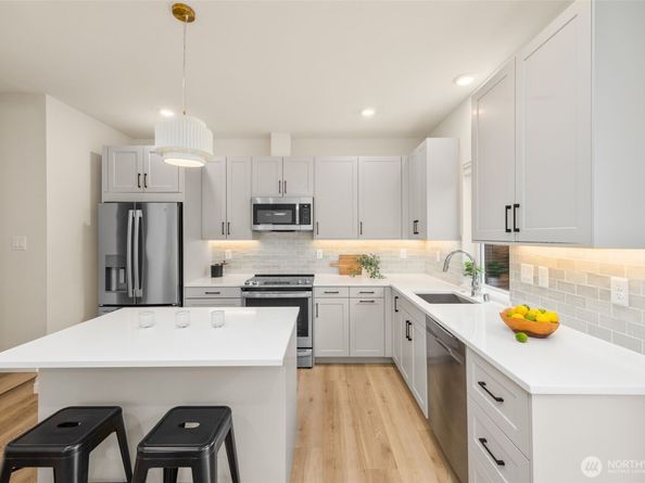6226 7th Avenue NW, Seattle WA 98107