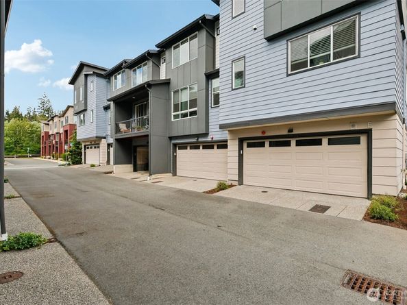 615 238th Street SE D, Bothell WA 98021