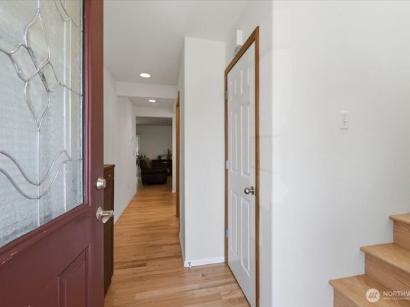 13906 26th Avenue W V2, Lynnwood WA 98087
