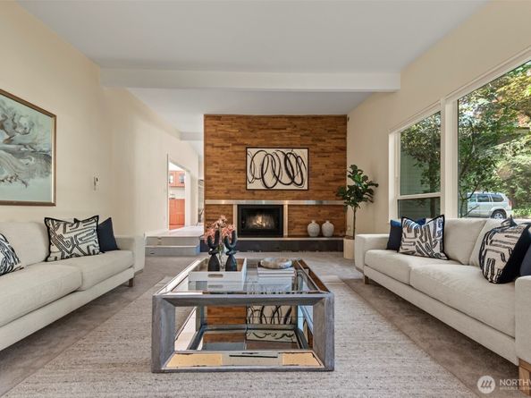 1400 143rd Place NE, Bellevue WA 98007