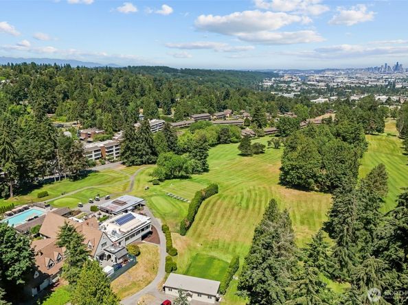 10903 Glen Acres Drive S B, Seattle WA 98168