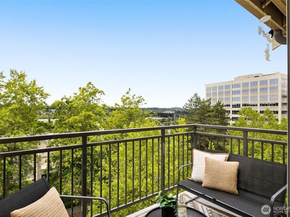 3811 SE 130th Lane C12, Bellevue WA 98006