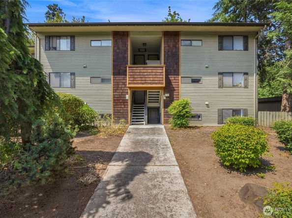 23405 16th Place S C104, Des Moines WA 98198