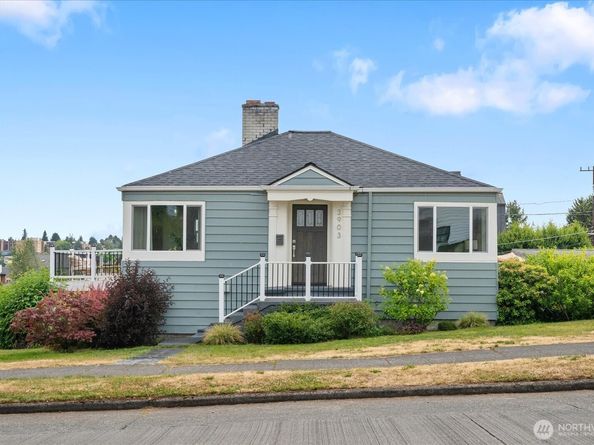 3903 SW Dakota Street, Seattle WA 98116