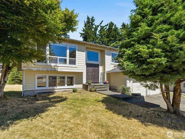 12516 SE 225th Court, Kent WA 98031