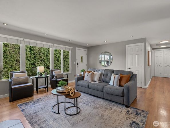 10527 Beardslee Boulevard, Bothell WA 98011