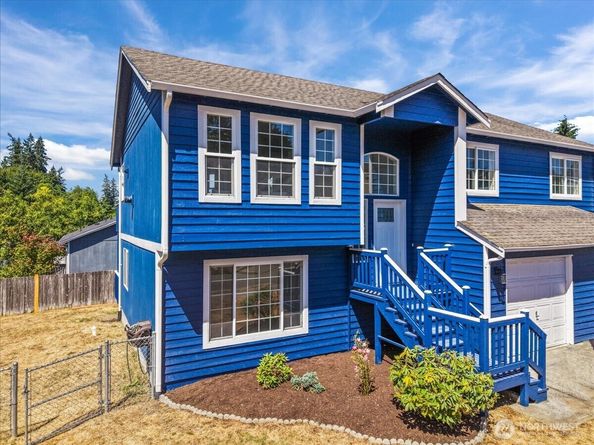 2956 lowren Loop, Port Orchard WA 98366