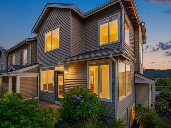 14624 1st Lane NE 104, Duvall WA 98019