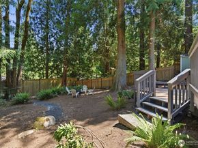 895 Highwood Drive SW, Issaquah WA 98027