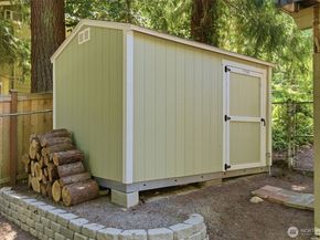895 Highwood Drive SW, Issaquah WA 98027