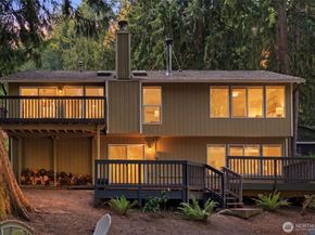 895 Highwood Drive SW, Issaquah WA 98027