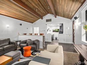 17434 NE 40th Place C5, Redmond WA 98052