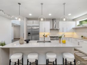 11217 110th Avenue NE, Kirkland WA 98033