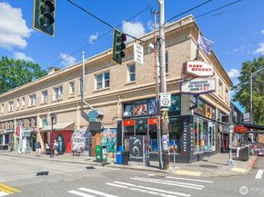 4407 SW Alaska Street 11, Seattle WA 98116