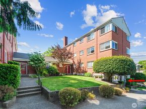 4407 SW Alaska Street 11, Seattle WA 98116