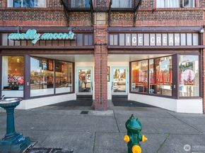4407 SW Alaska Street 11, Seattle WA 98116