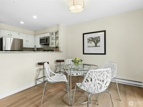 14727 NE 35th Street, Bellevue WA 98007