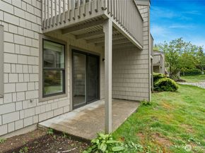 14727 NE 35th Street, Bellevue WA 98007
