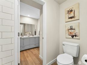 14727 NE 35th Street, Bellevue WA 98007
