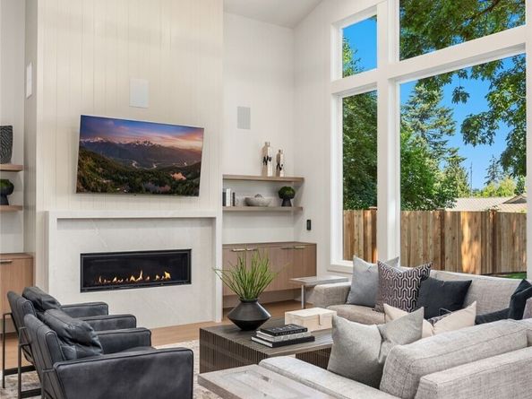 3120 109th Avenue SE, Bellevue WA 98004