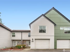 6711 S 239th Place N102, Kent WA 98032