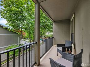 11701 100th Avenue NE 4, Kirkland WA 98034