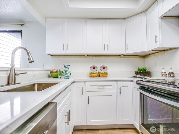 8407 18th Avenue W 4102, Everett WA 98204