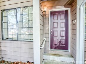8407 18th Avenue W 4102, Everett WA 98204