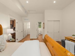 10143 Battle Point Drive NE, Bainbridge Island WA 98110