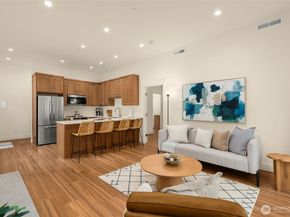 10143 Battle Point Drive NE, Bainbridge Island WA 98110
