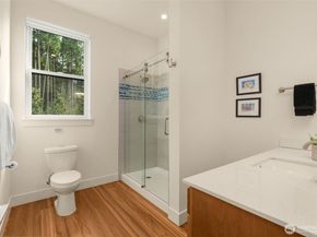 10143 Battle Point Drive NE, Bainbridge Island WA 98110