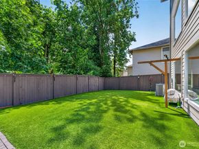 21212 129th Lane SE, Kent WA 98031