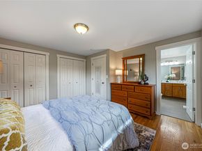 3401 79th Avenue SE, Mercer Island WA 98040
