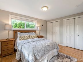3401 79th Avenue SE, Mercer Island WA 98040