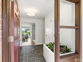 16532 34th Avenue NE, Lake Forest Park WA 98155