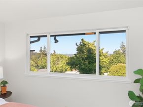 16532 34th Avenue NE, Lake Forest Park WA 98155