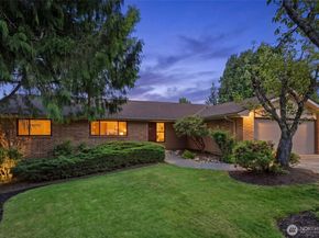 16532 34th Avenue NE, Lake Forest Park WA 98155