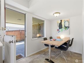 16532 34th Avenue NE, Lake Forest Park WA 98155