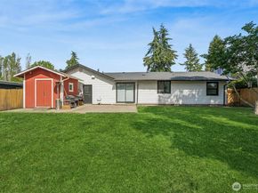 25733 19th Avenue S, Des Moines WA 98198